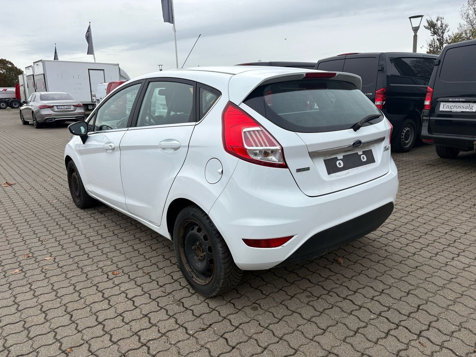 Hvid Ford Fiesta fra 2017