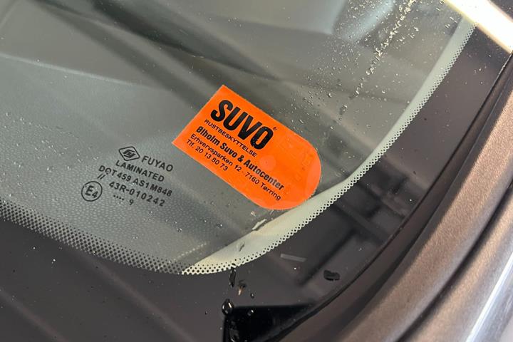 Grå Ford Fiesta fra 2015