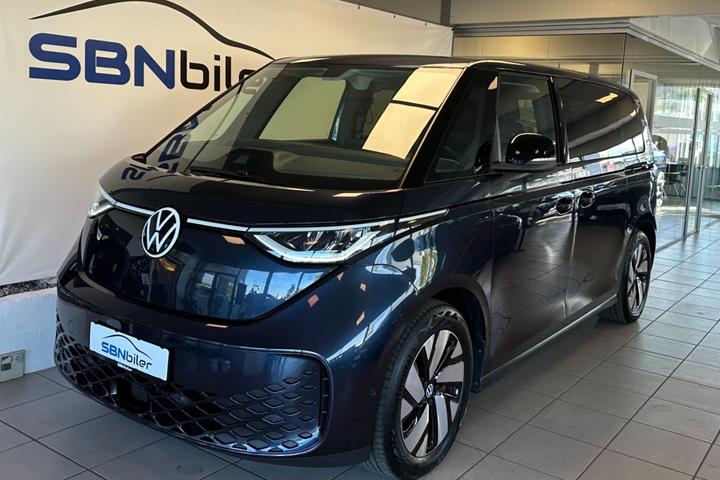 Blå VW ID.Buzz fra 2024 set udefra