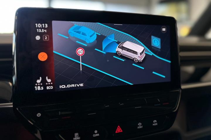 Blå VW ID.Buzz fra 2024