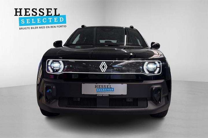 Sort Renault 4 E-Tech fra 2026