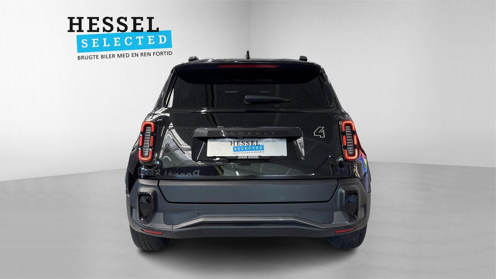 Sort Renault 4 E-Tech fra 2026