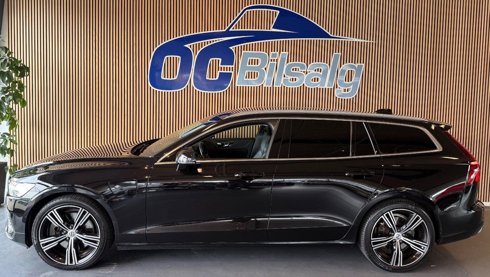 Sort Volvo V60 fra 2021