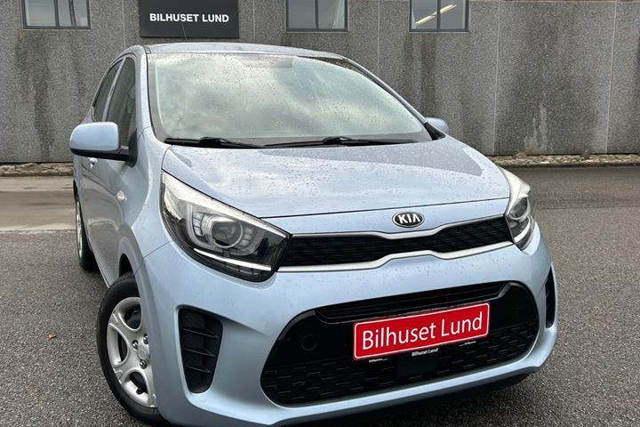Blå Kia Picanto fra 2018 set udefra