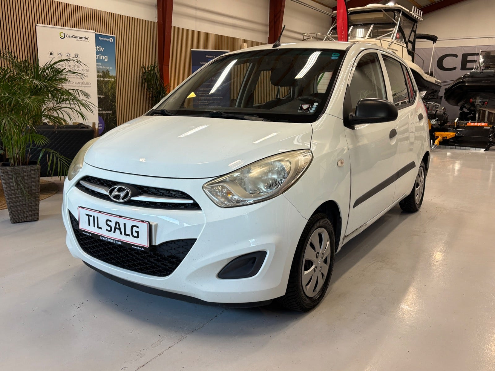 Hvid Hyundai i10 fra 2011