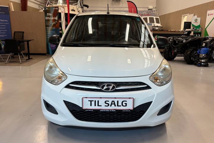 Hvid Hyundai i10 fra 2011