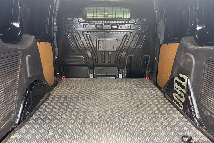 Sort Ford Transit Connect fra 2014