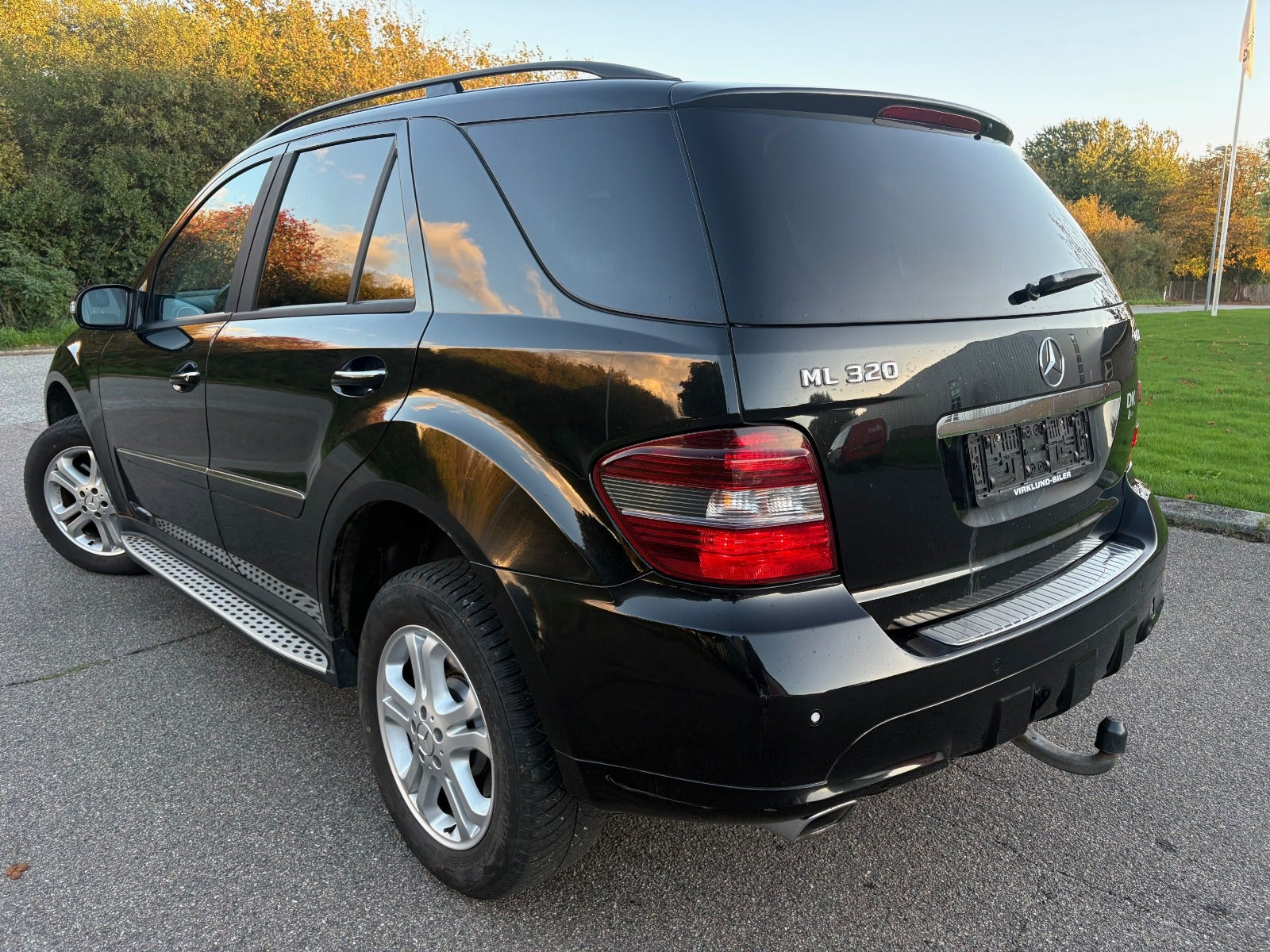 Sort Mercedes ML320 fra 2007