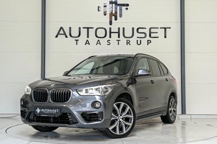 Grå BMW X1 fra 2017