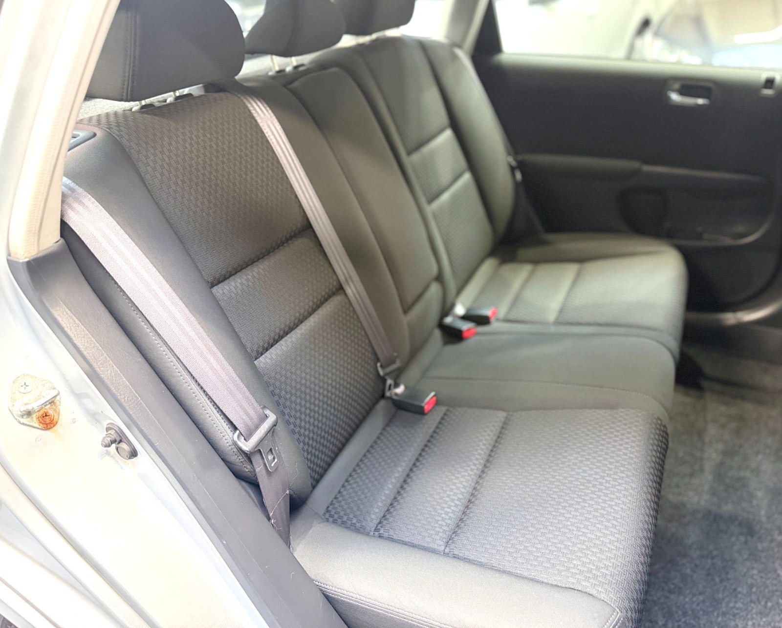 Sølv Honda Civic fra 2004