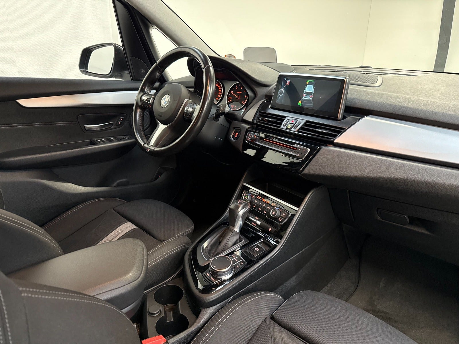 Sort BMW 220d fra 2017