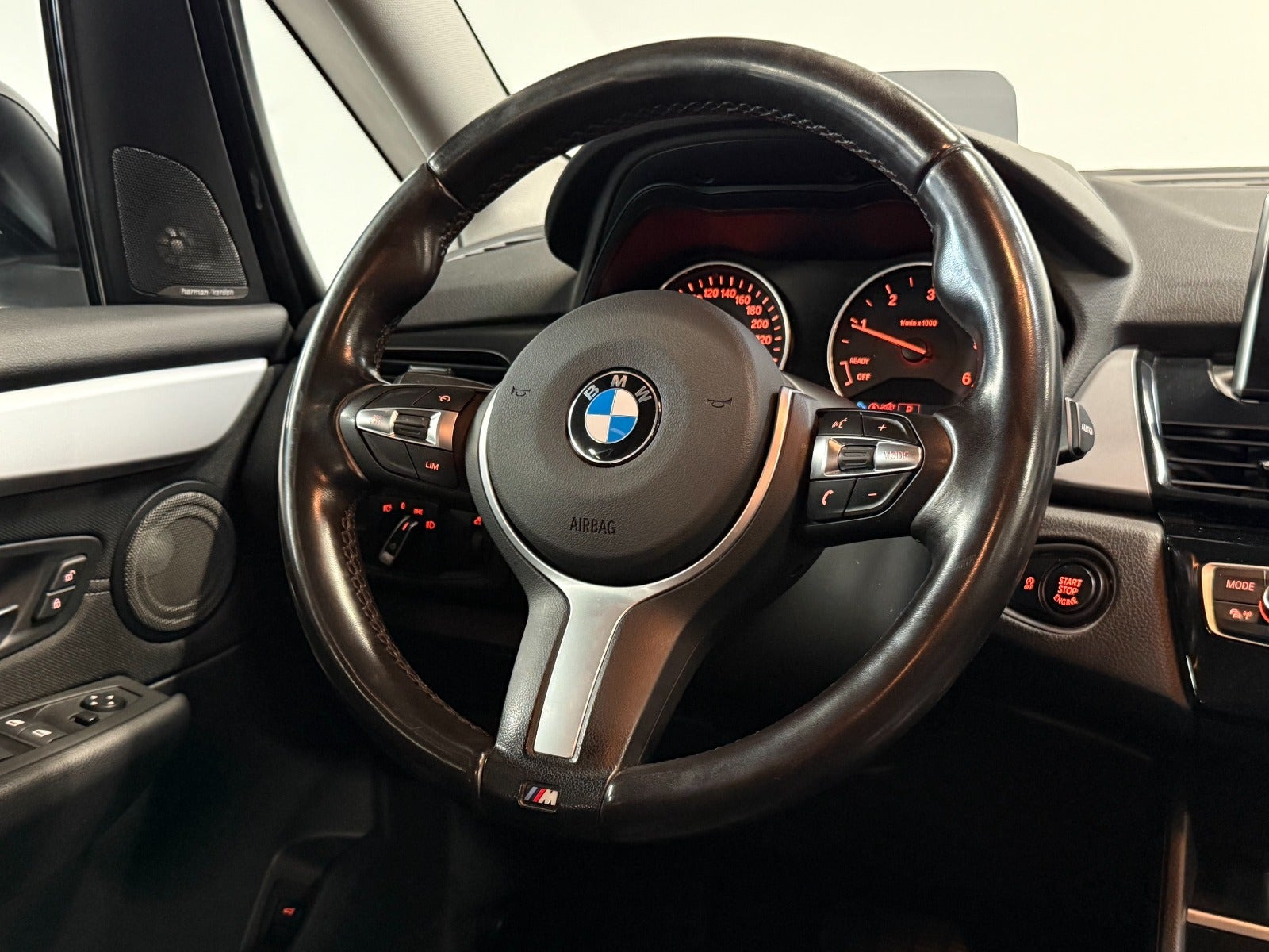 Sort BMW 220d fra 2017