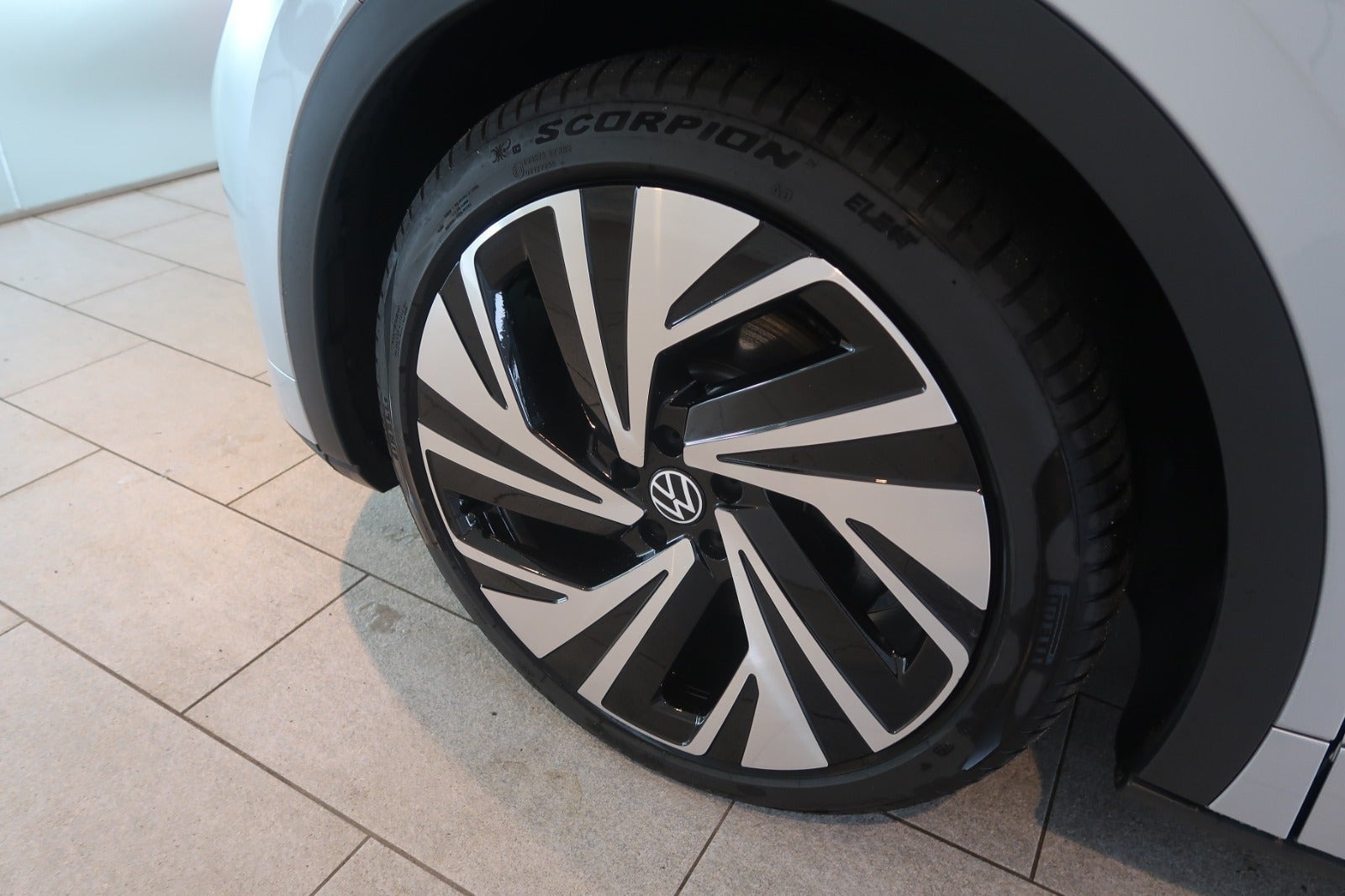 Sølv VW ID.4 fra 2026