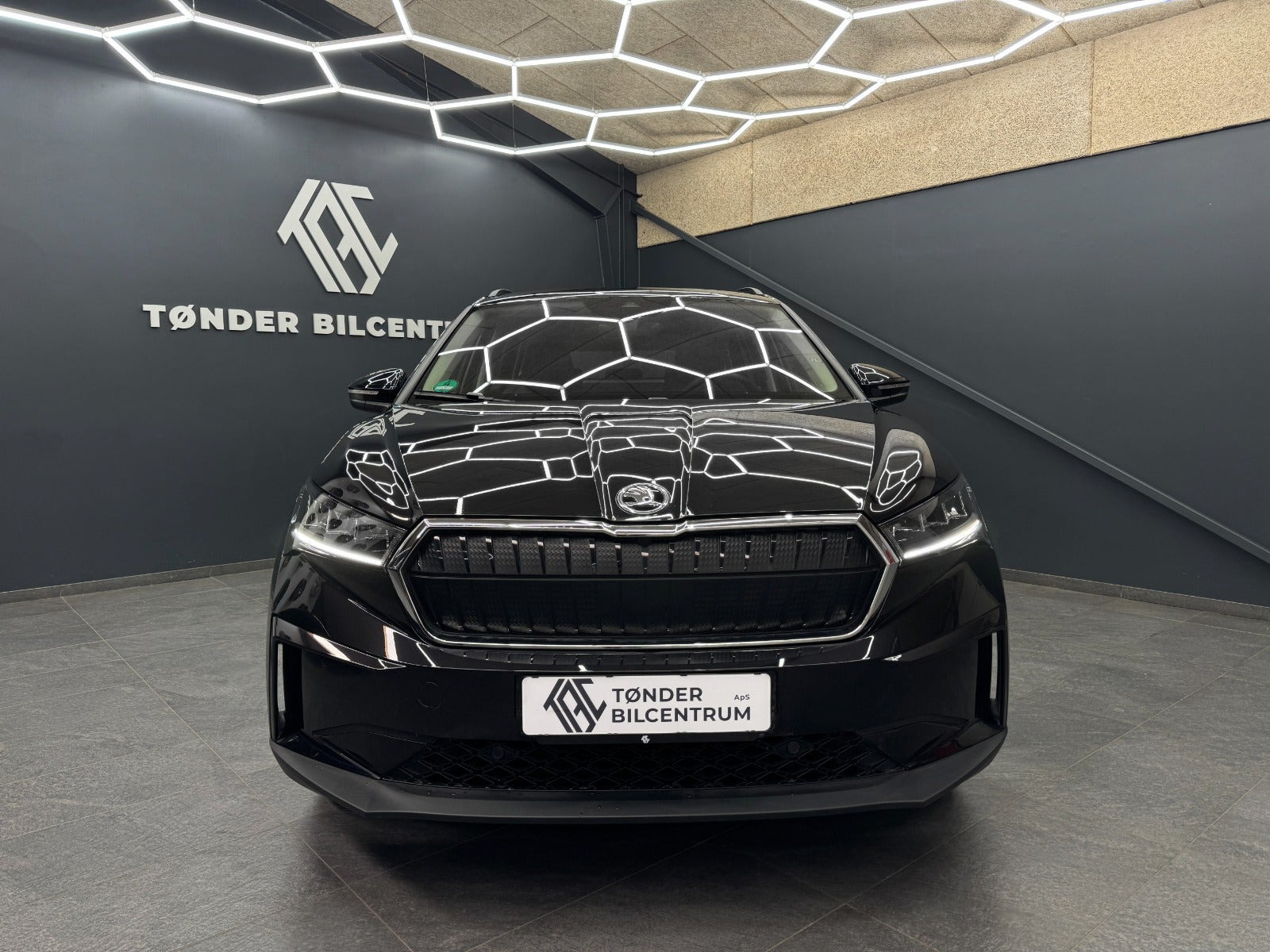 Sort Skoda Enyaq fra 2023