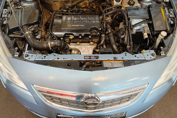 undefined Opel Astra fra 2011