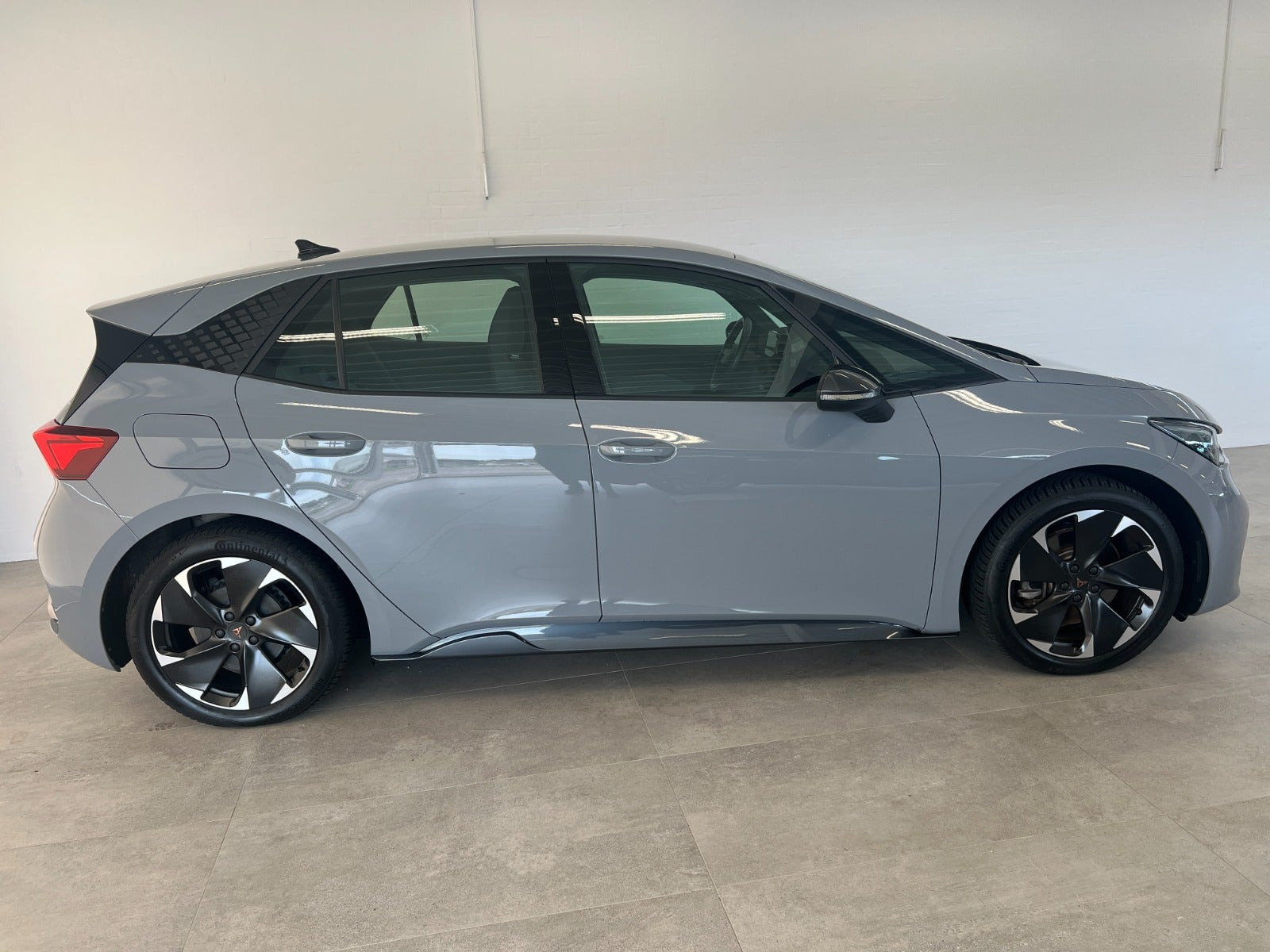 Grå Cupra Born fra 2025