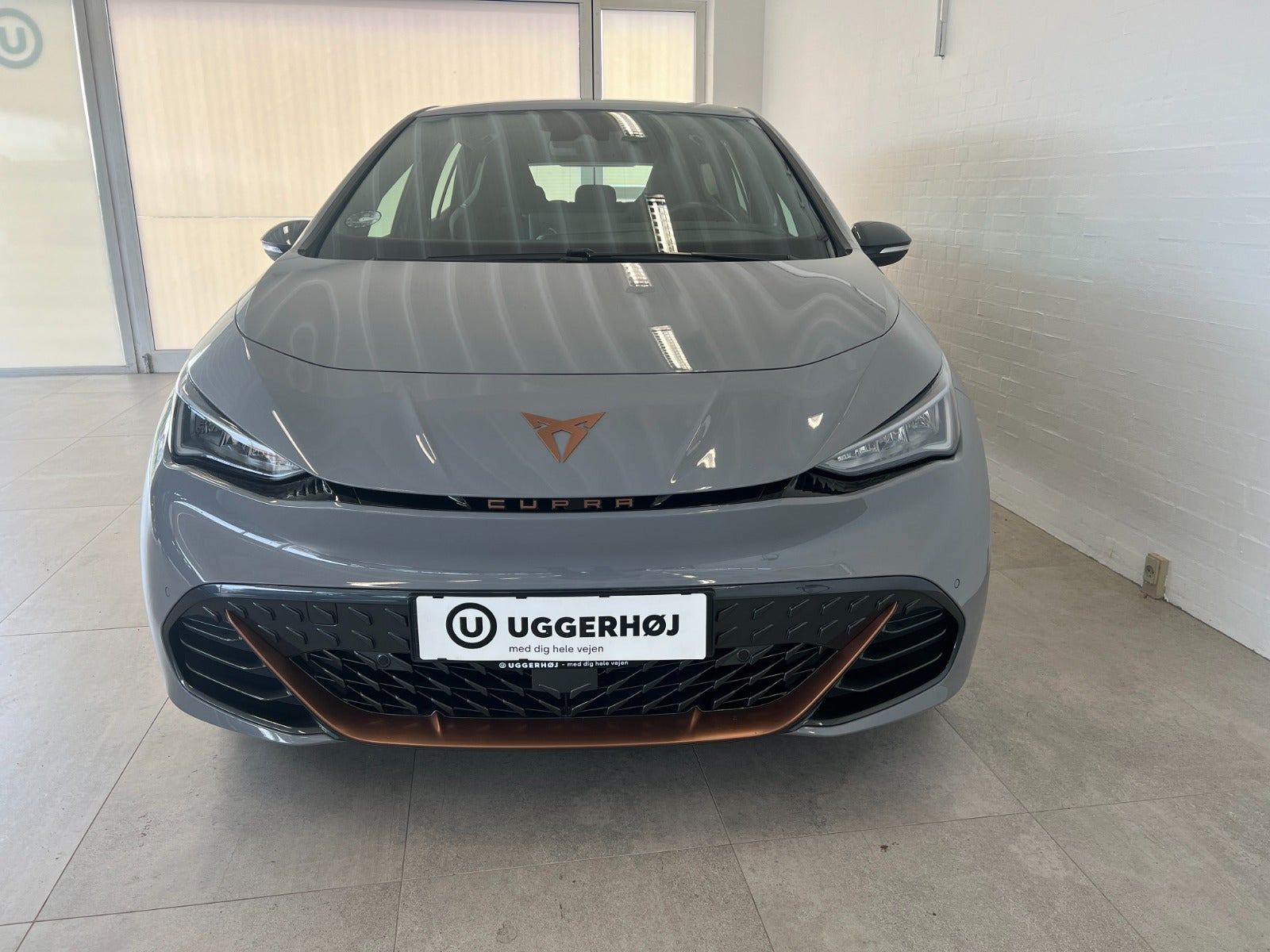 Grå Cupra Born fra 2025
