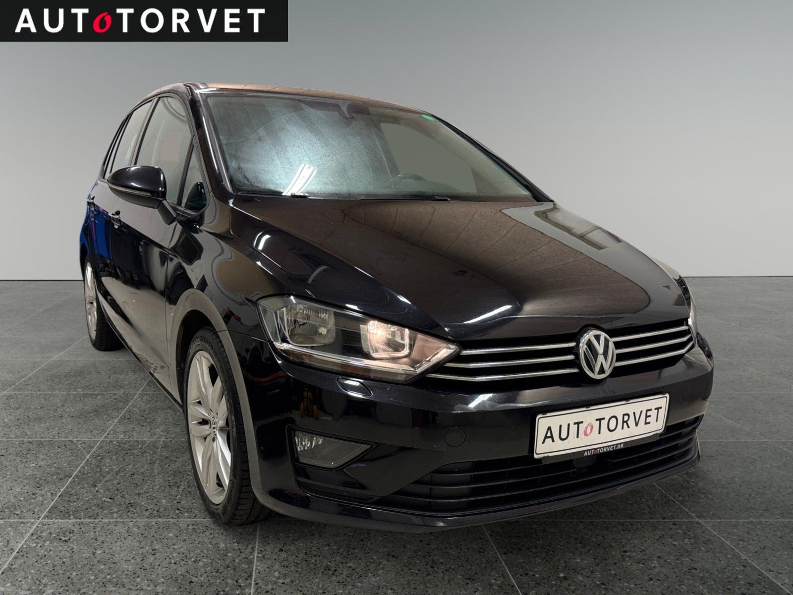 Sort VW Golf Sportsvan fra 2016