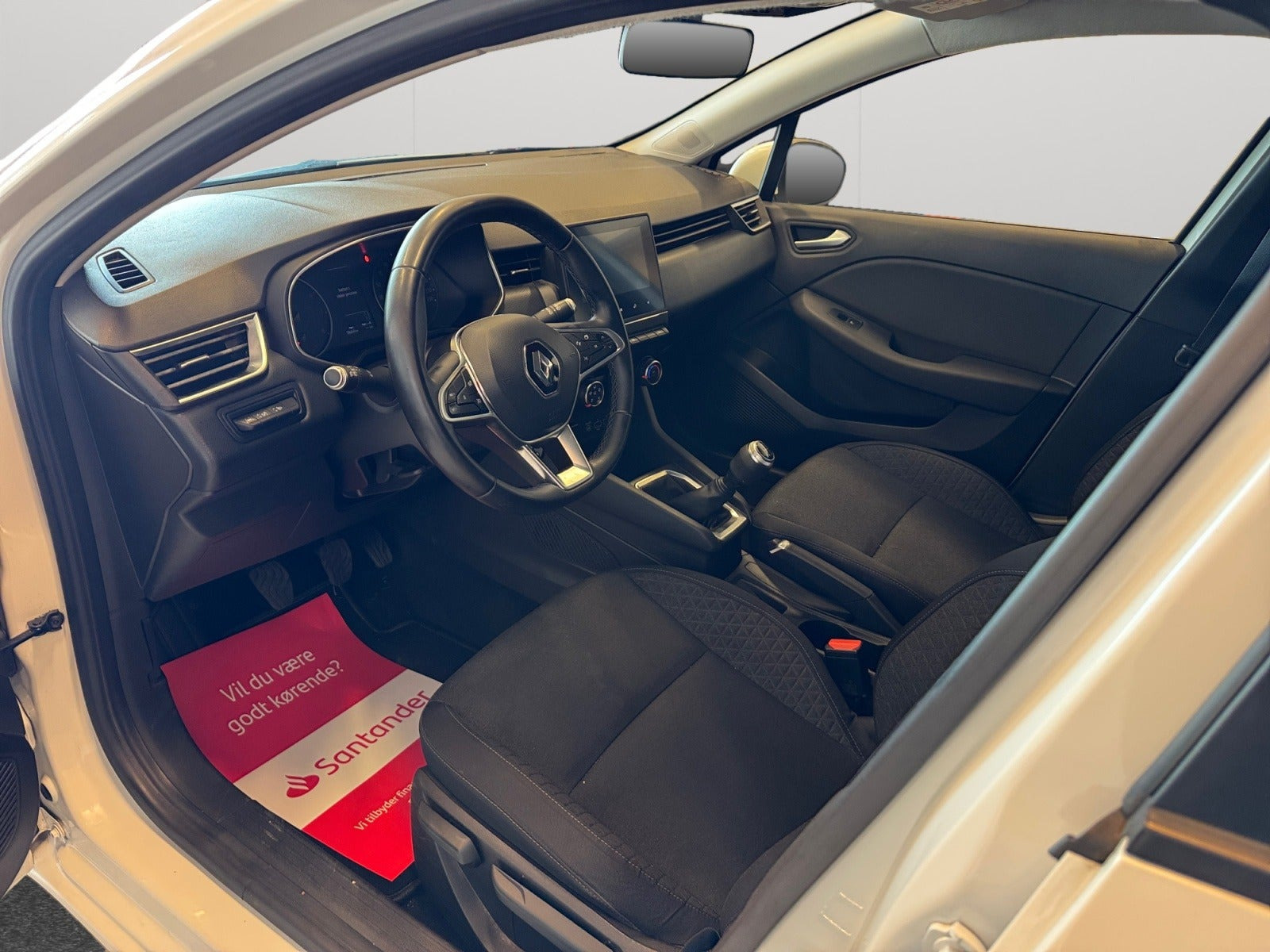 Hvid Renault Clio V fra 2020