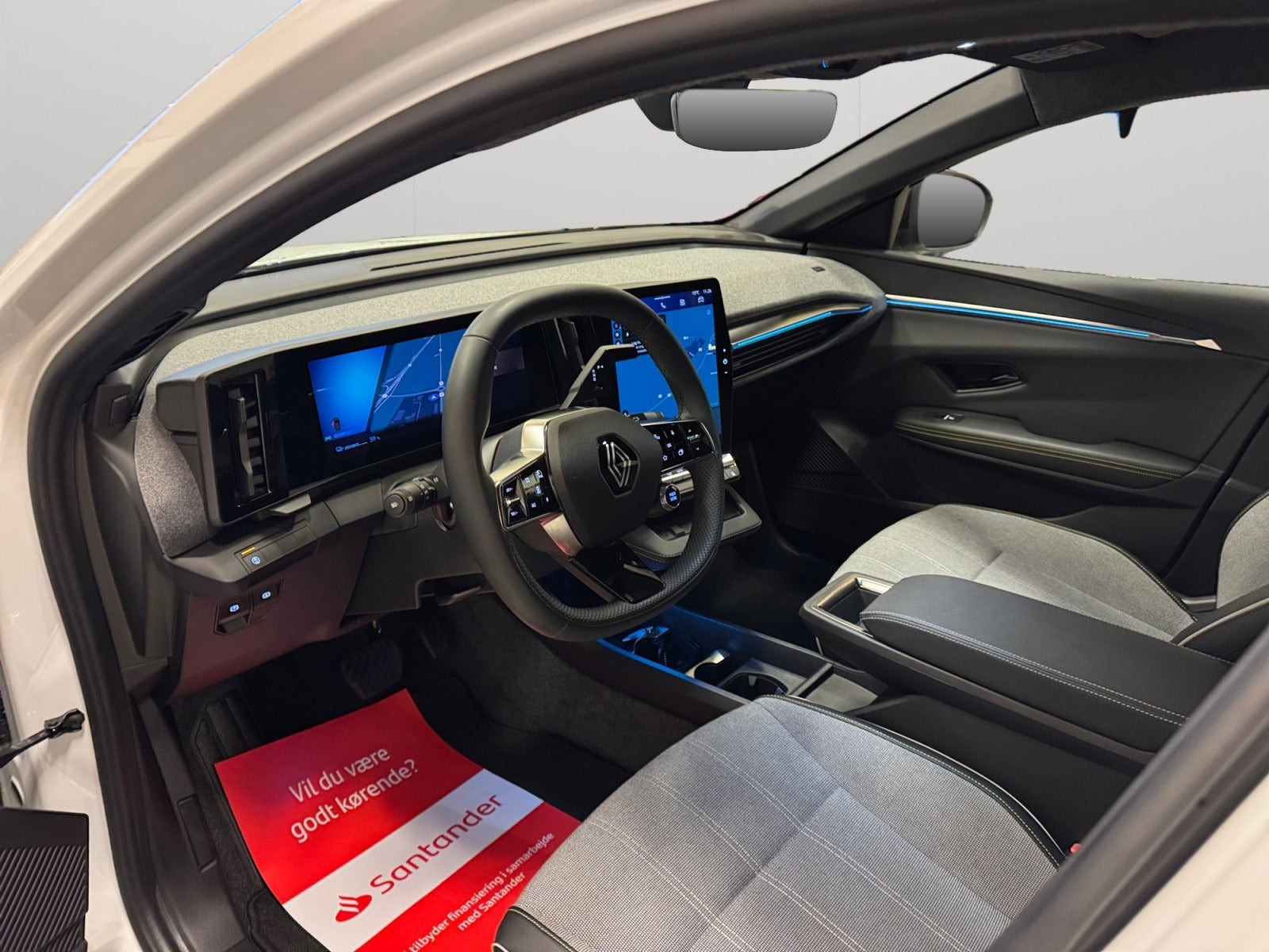 Hvid Renault Megane E-Tech fra 2025