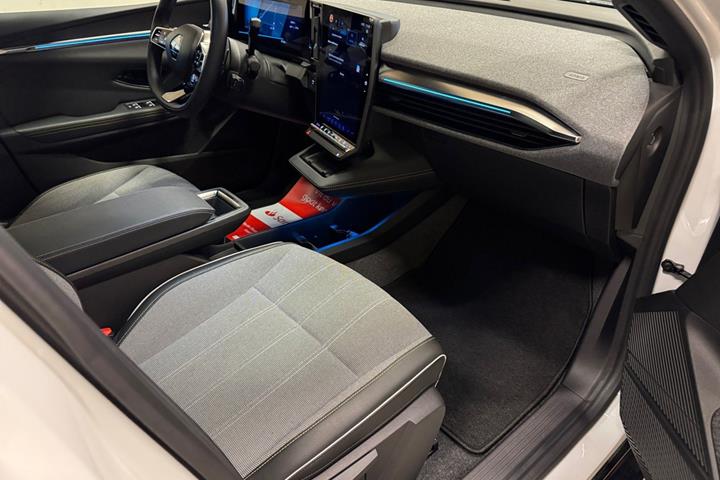 Hvid Renault Megane E-Tech fra 2025