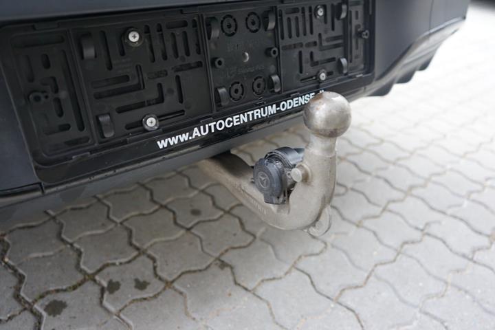 Grå Mercedes EQA250+ fra 2024