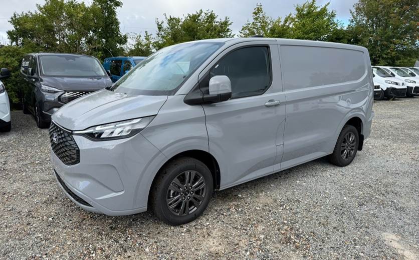 Ford E-Transit Custom 320 L1 64 Limited