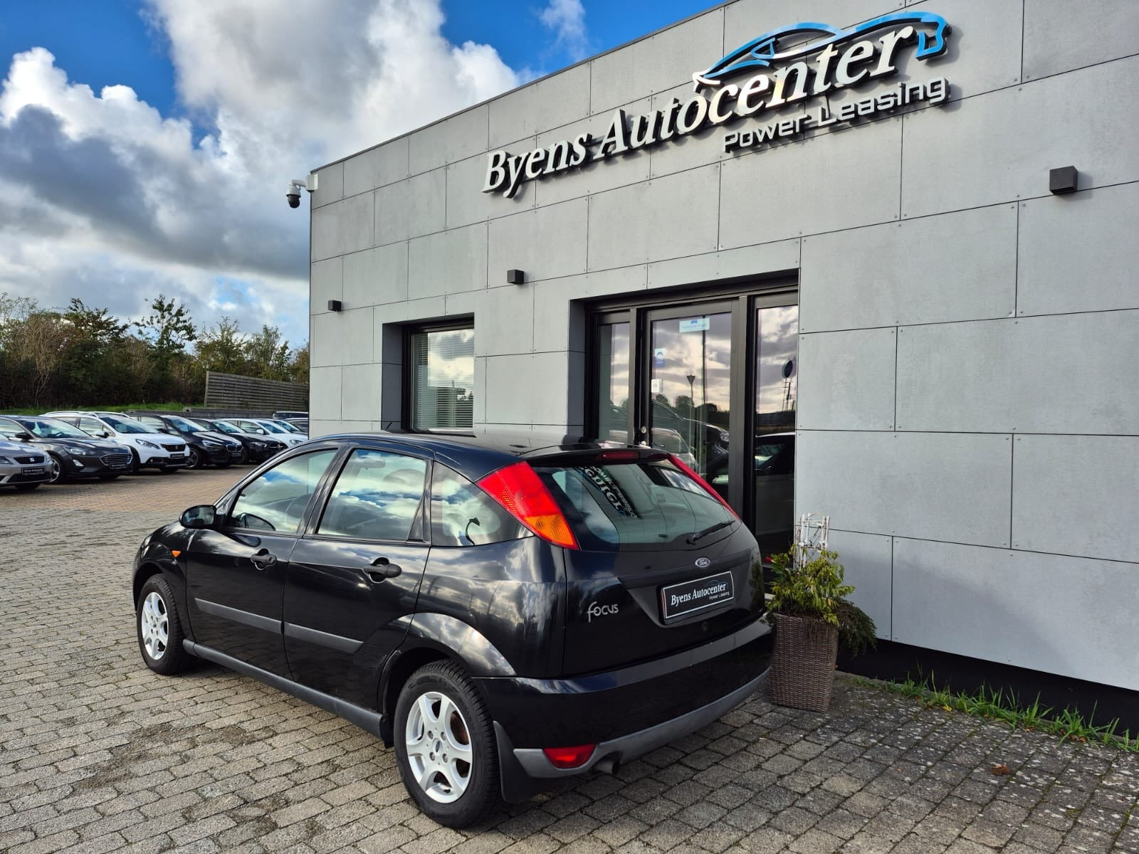 Sort Ford Focus fra 2001
