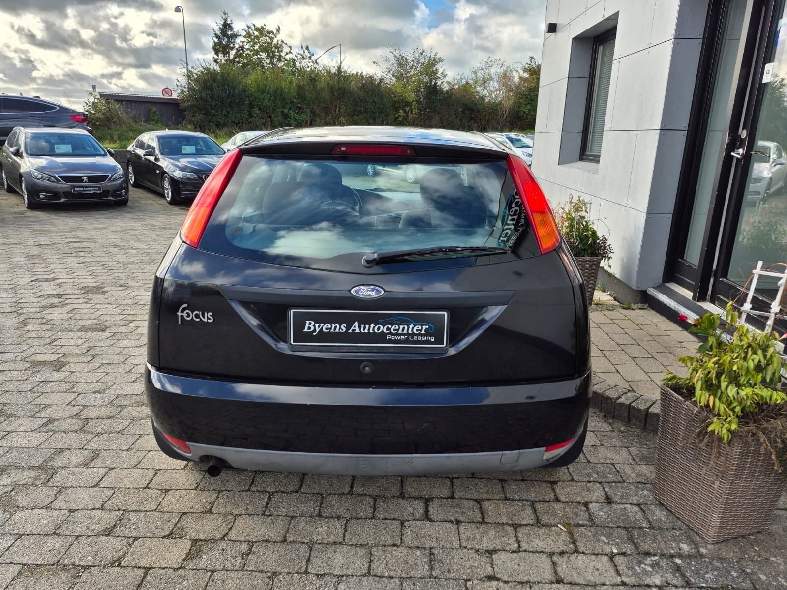 Sort Ford Focus fra 2001