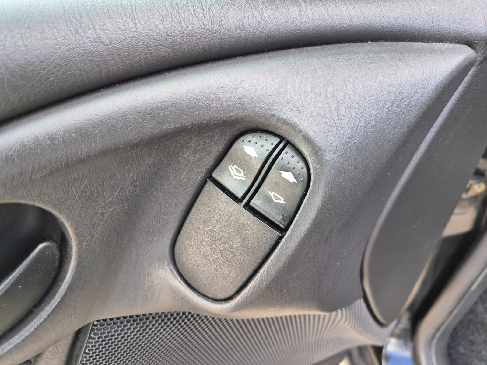 Sort Ford Focus fra 2001