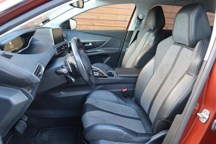 Bronze Peugeot 3008 fra 2017
