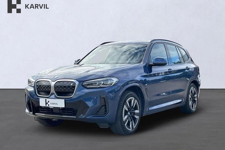Blå BMW iX3 fra 2023