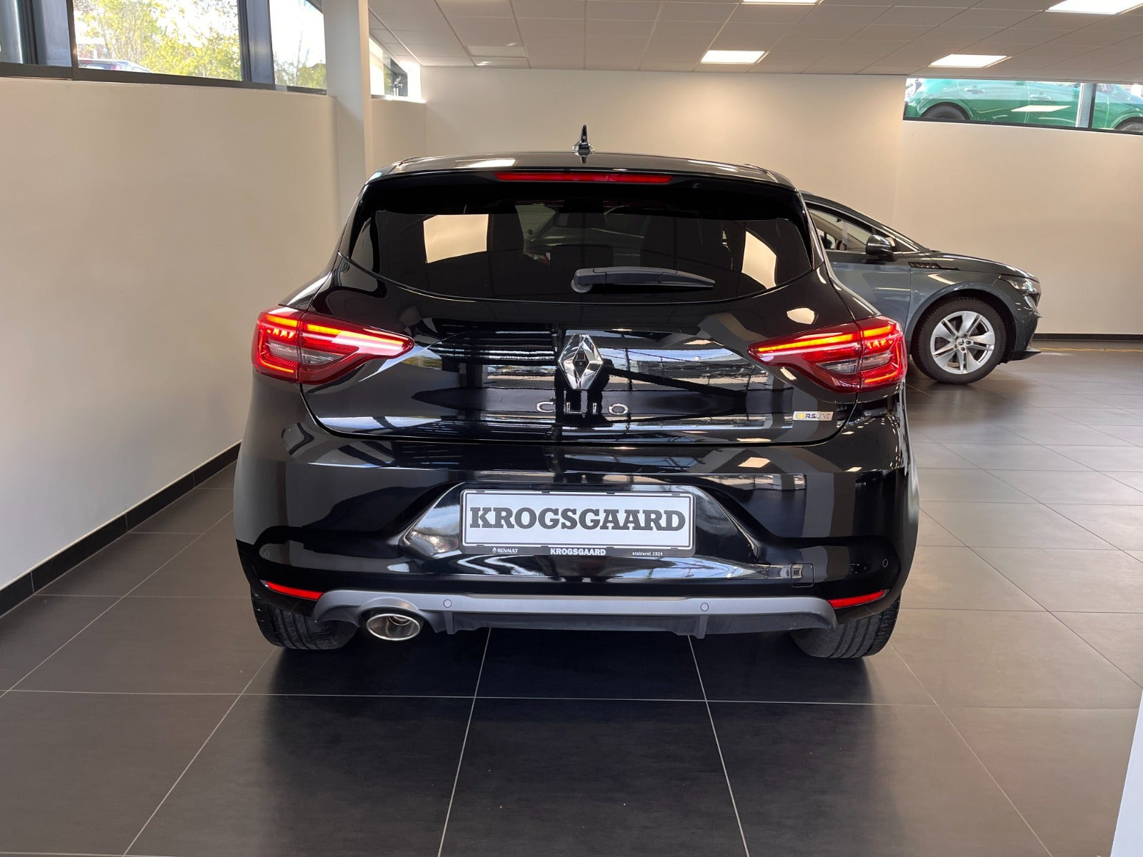 Sort Renault Clio V fra 2022