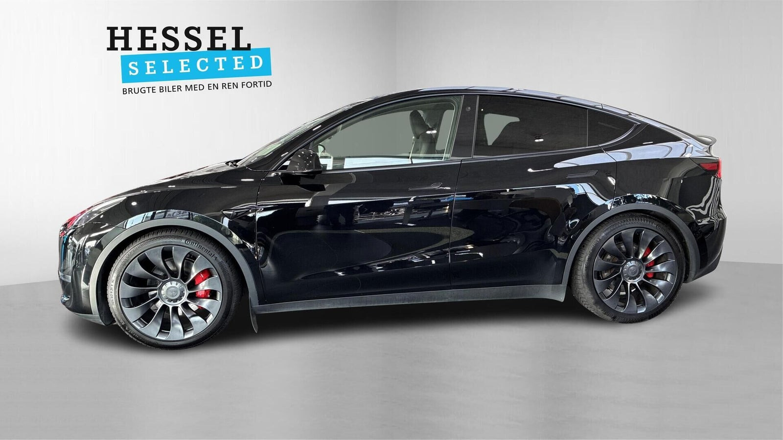 Sort Tesla Model Y fra 2023