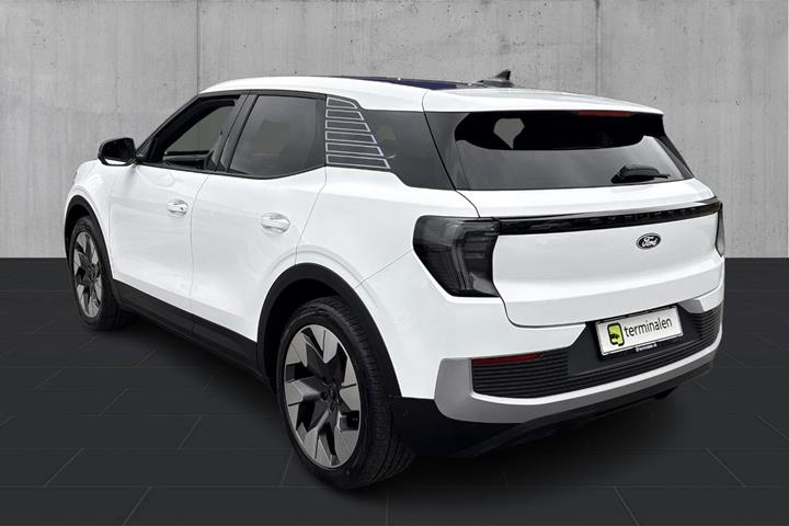 Hvid Ford Explorer fra 2025