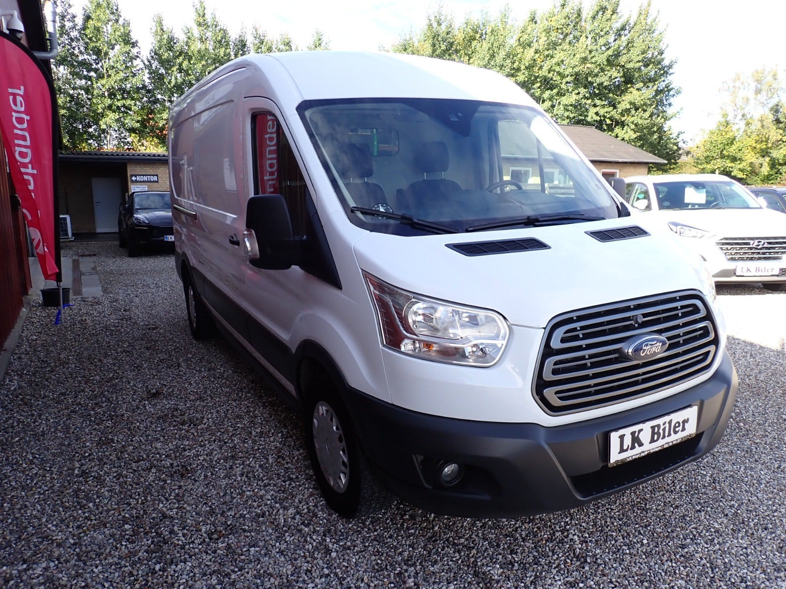 Hvid Ford Transit 310 L2 Van fra 2015 set udefra
