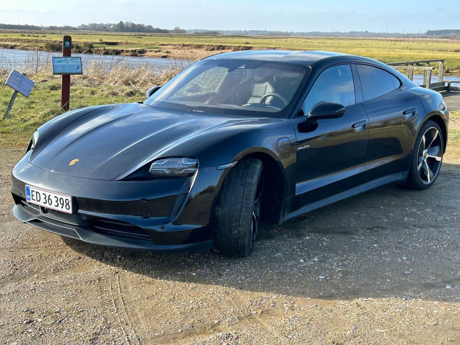 Porsche Taycan 4S EL Coupe 4WD
