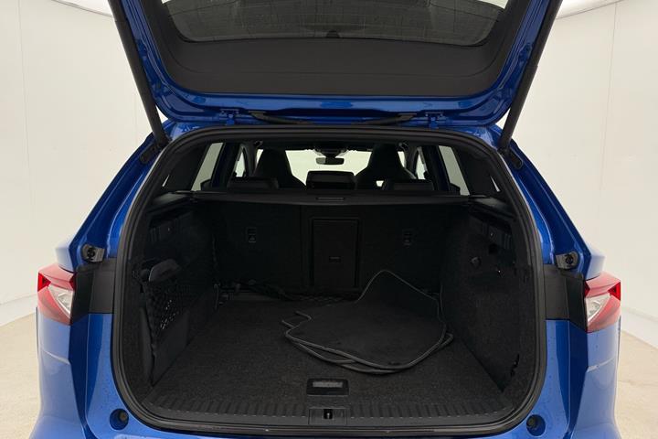 Blå Skoda Enyaq fra 2023
