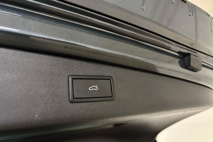 Grå Seat Leon fra 2024