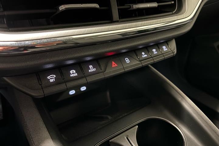 Hvid Skoda Enyaq fra 2023