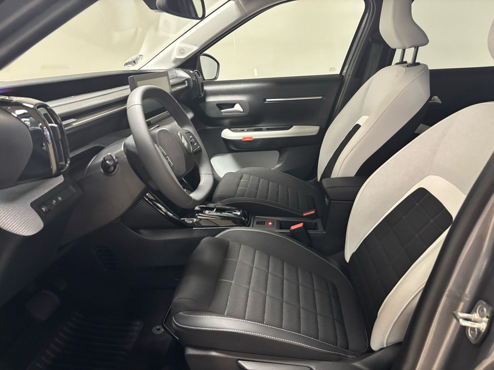 Grå Citroën ë-C3 fra 2025