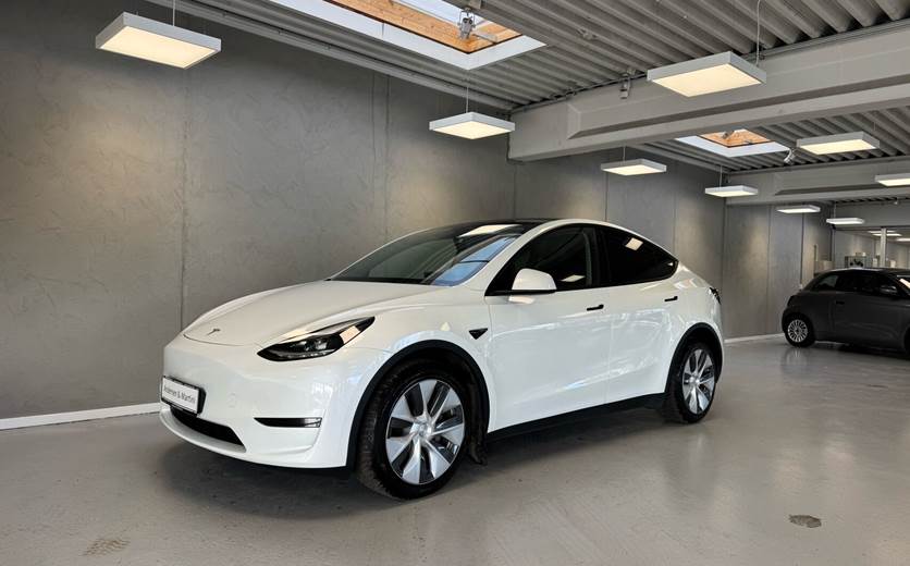 Tesla Model Y EL Long Range AWD 514HK 5d Aut.