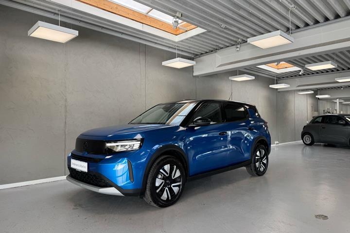 Blå Opel Frontera fra 2025