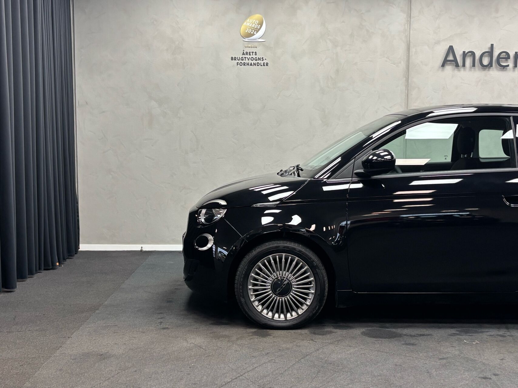 Sort Fiat 500e fra 2023