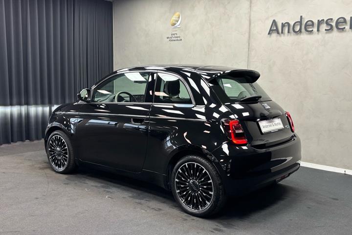 Sort Fiat 500e fra 2023