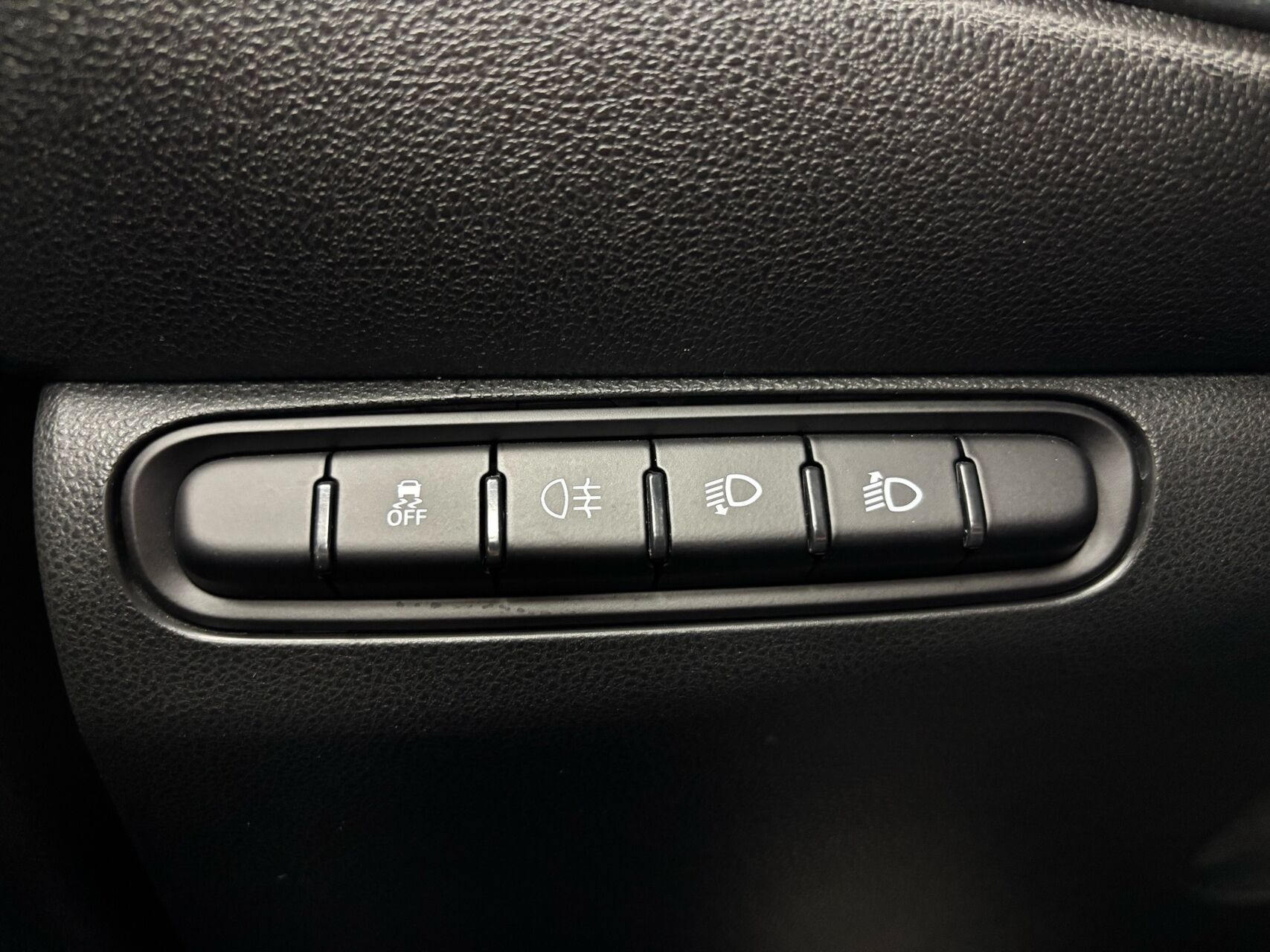 Rød Fiat 500e fra 2023