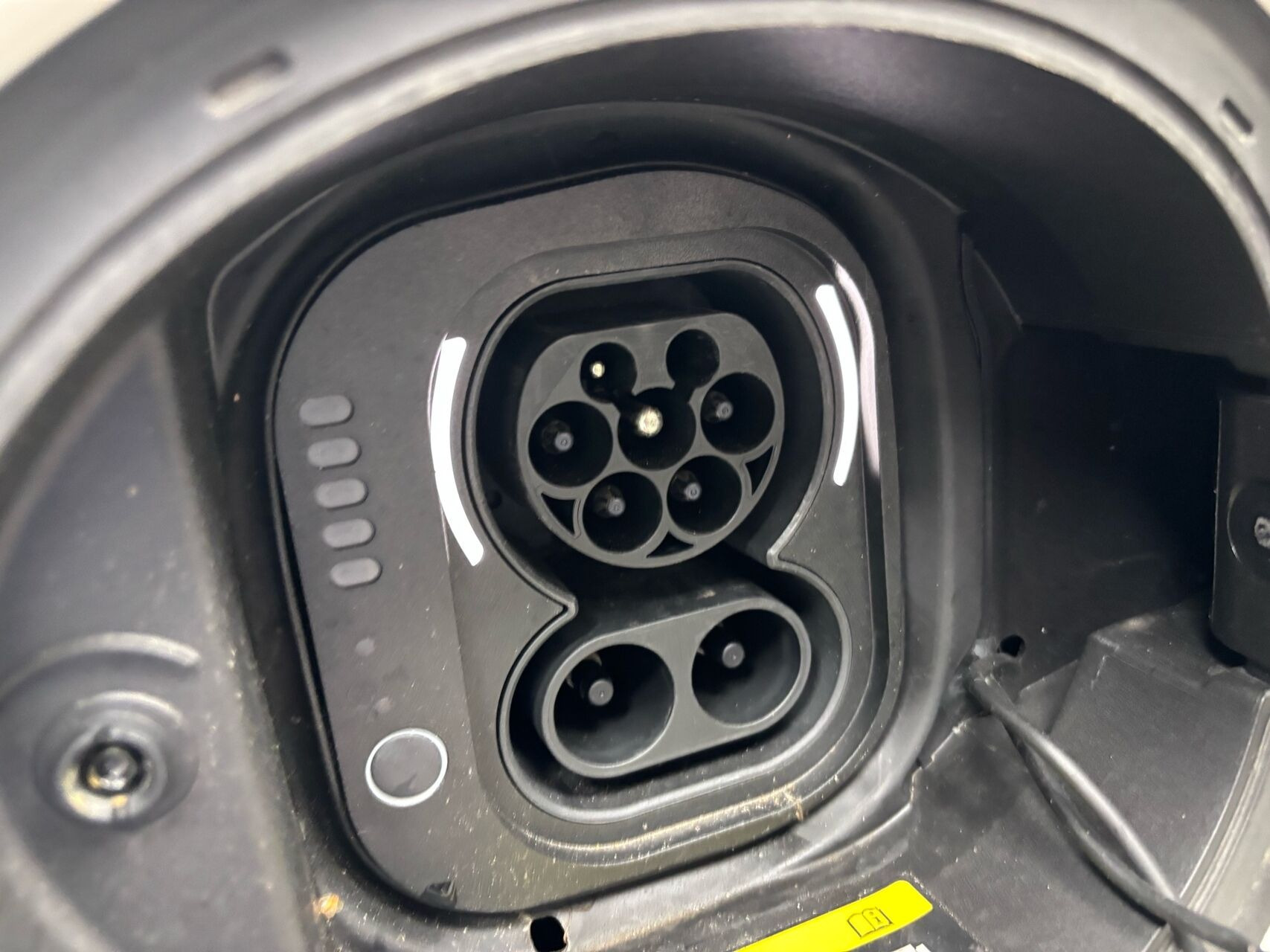 Hvid Fiat 500e fra 2023