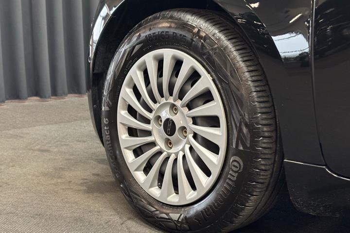 Sort Fiat 500e fra 2023
