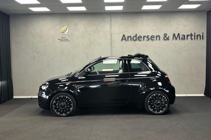 Sort Fiat 500e fra 2024