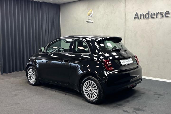 Sort Fiat 500e fra 2023